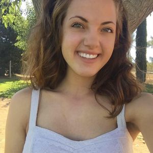 Meet your Posher, Leanna